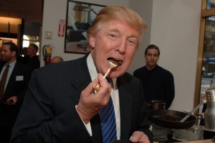 Want to have dinner with the President of the United States? All you need to do is hold a $420 worth of playing cards.