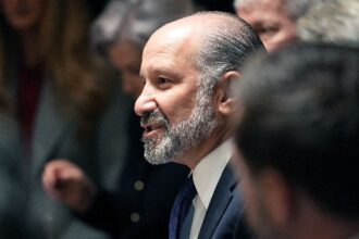 US tariff exemptions for electronic devices are "temporary," says Commerce secretary.