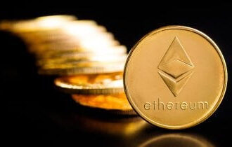 Ethereum whales accumulate 130,000 ETH amid price drops