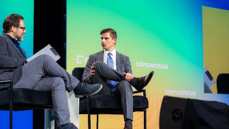 White House's Bo Hines says Trump is still on track to sign cryptograph by August