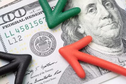 Expert analysts predict when the Fed will cut interest rates - "it's bigger than expected"