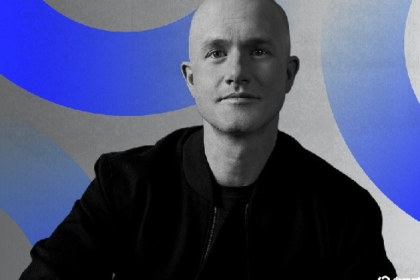 Coinbase sagging, Ark share sale after double blows in the Supreme Court decision