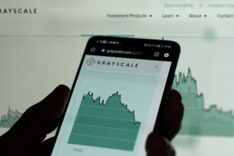 Bitcoin Cash, Hedera and Litecoin accelerate in the race towards ETF