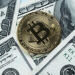 The dollar has been under pressure for 220 days. Benefits of Bitcoin